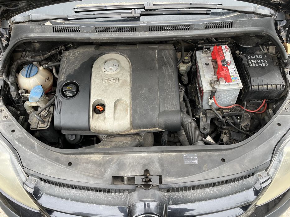 Volkswagen Golf 5 PLUS 1.6 FSI - НА ЧАСТИ