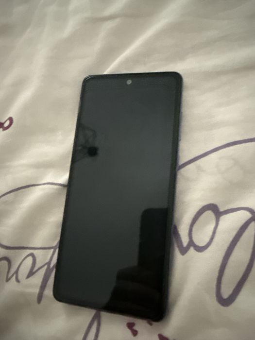 Самсунг А52 и Redmi 12pro plus