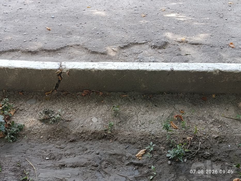 Бордюралар сотилади