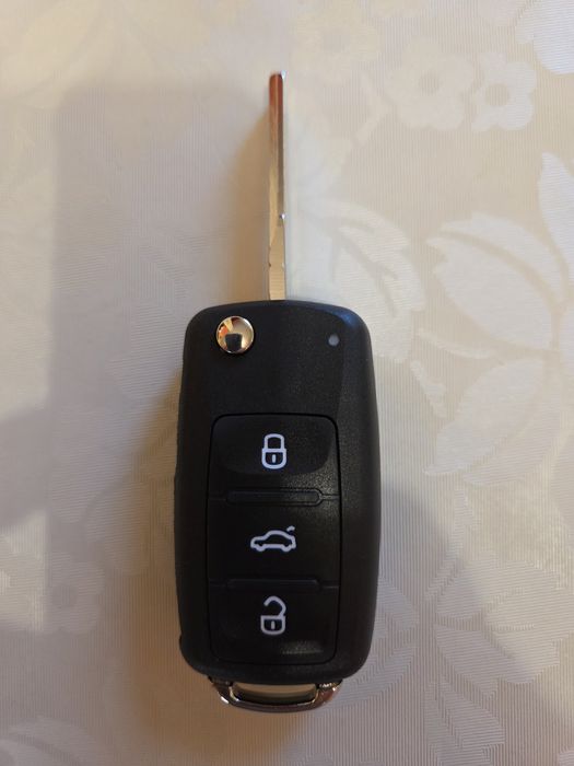Чисто нова кутийка за ключ за Volkswagen !!!