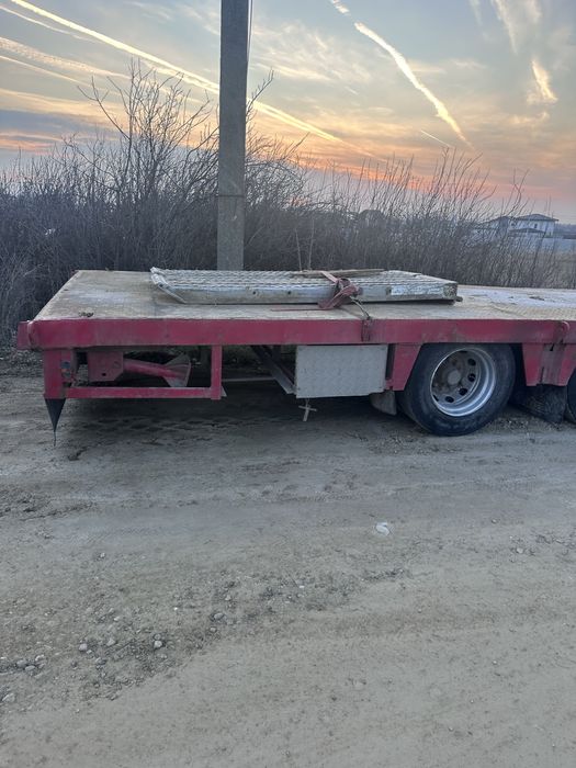 Ansamblu trailer platforma