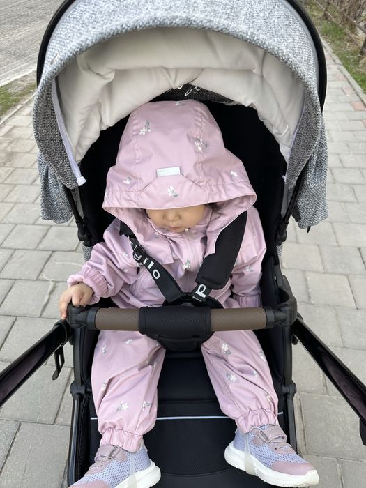 Продам коляску с двумя блоками