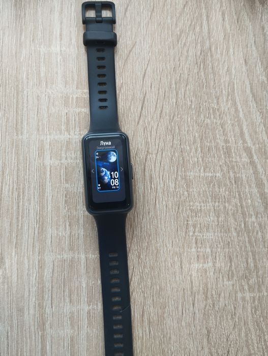 Часы Хуавей мибенд 7