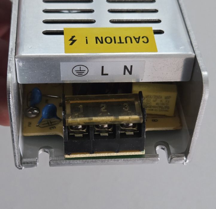 Sursa de Alimentare 12V,  33A,  400W, IP 20  Sursa Alimentare Pentru 90 Metri Banda Led  Produs  Nou  In  Ofertă