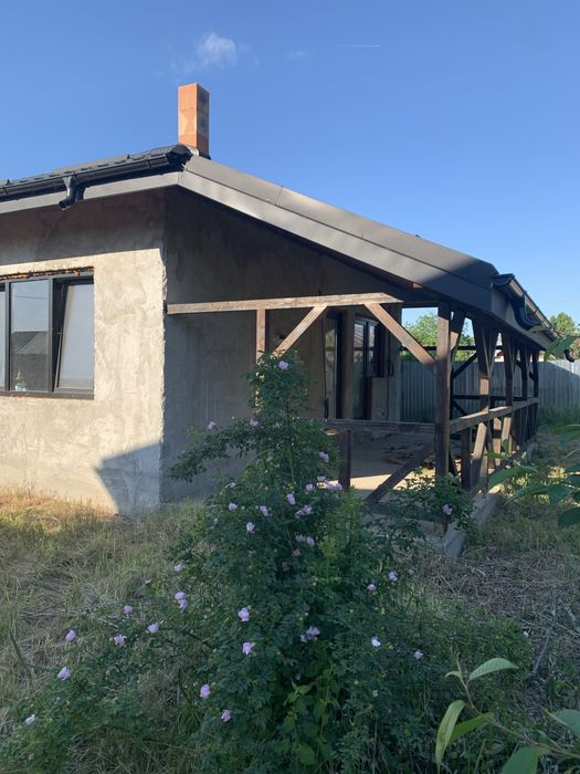 Casă individuală 145 mp | Teren 509 mp  Zonă centrală Brănești Utilități în casă