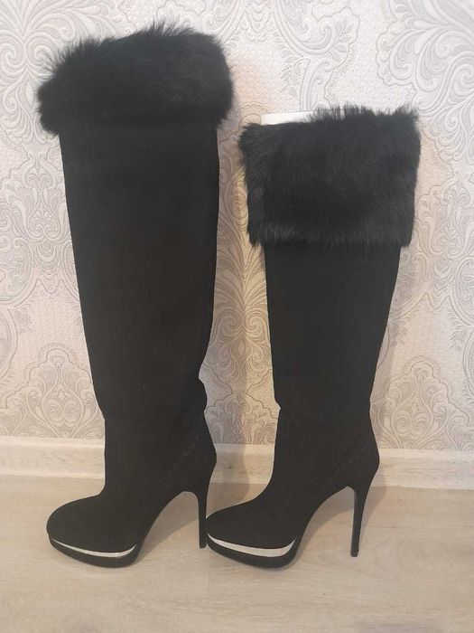 продам женские сапоги