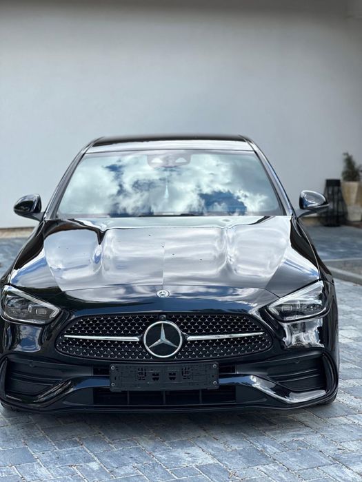 Mercedes Benz C300.