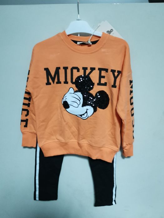 Детски спортен комплект за момиче