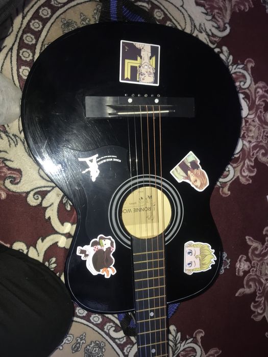 Гитара акустическая