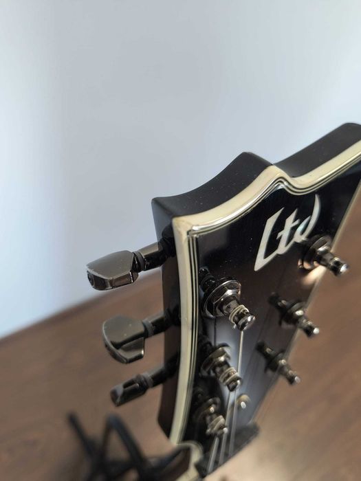 Chitara ESP LTD EC-330