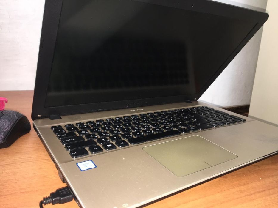 НОУТБУК Asus в хорошем состоянии