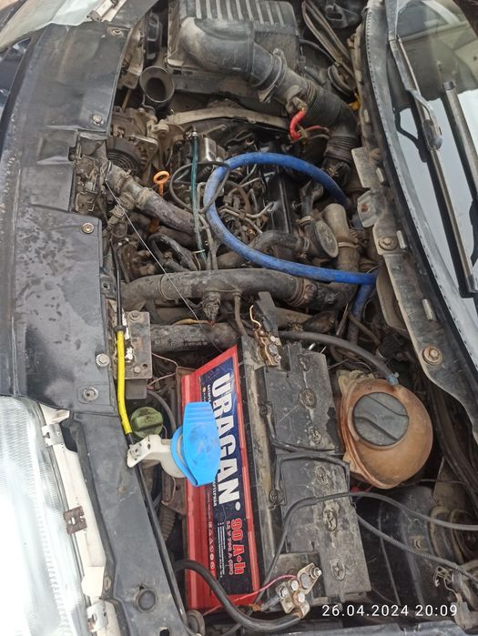 Продам срочно машину