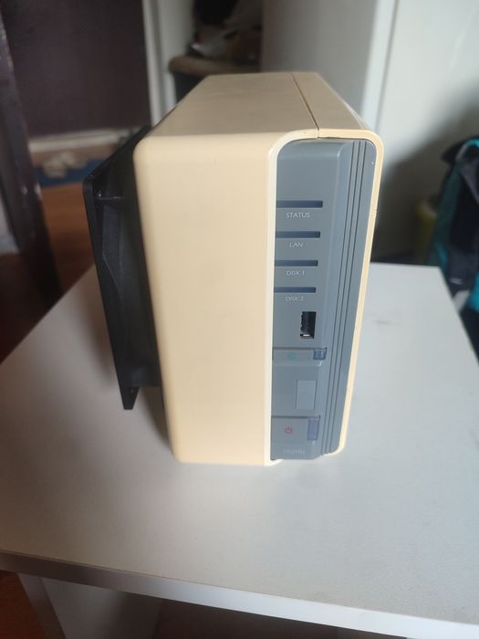 Домашний NAS Synology DS210j