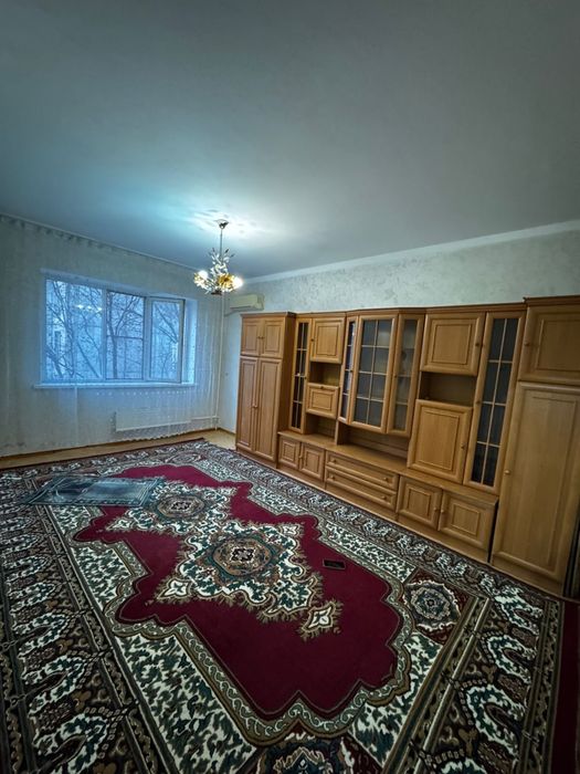 Шкаф для гостиной комнаты и кровать