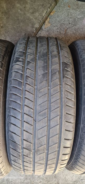 245/50/19 Bridgestone Alenza 001