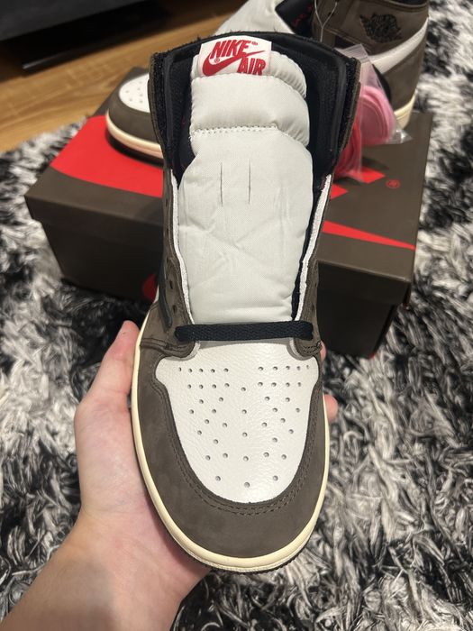 Air Jordan 1 High Travis Scott