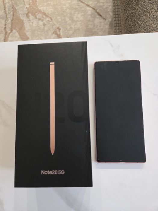 Samsung Note20 в отличном состоянии +3 чехла