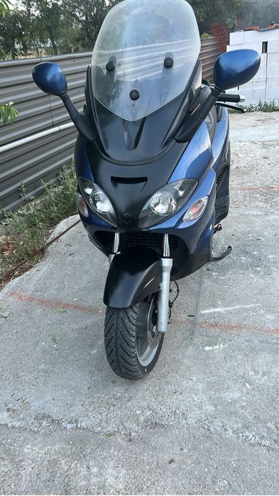 Piaggio x9 maxi scuter