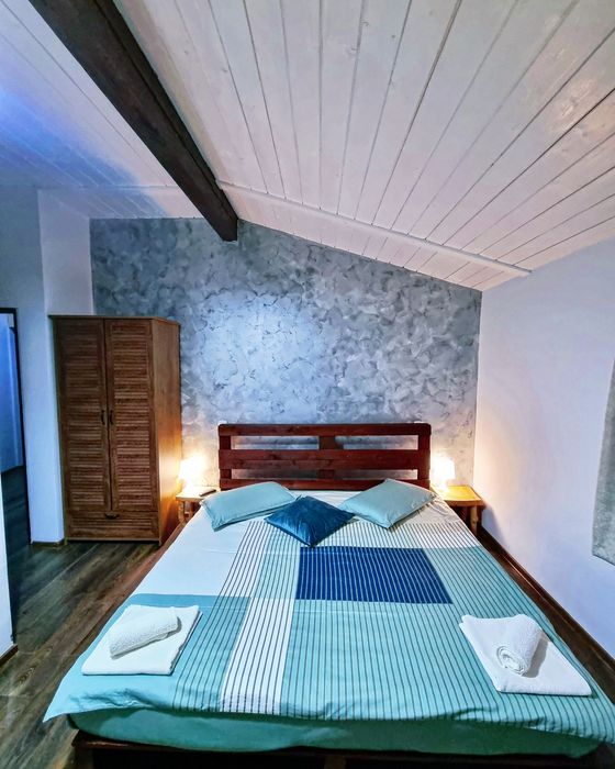 Cabana cu ciubar Colibița, Cazare Colibița, Pensiuni Colibița.