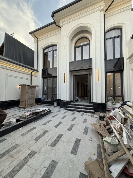 Продается 3х уровневый дом на Циолковского