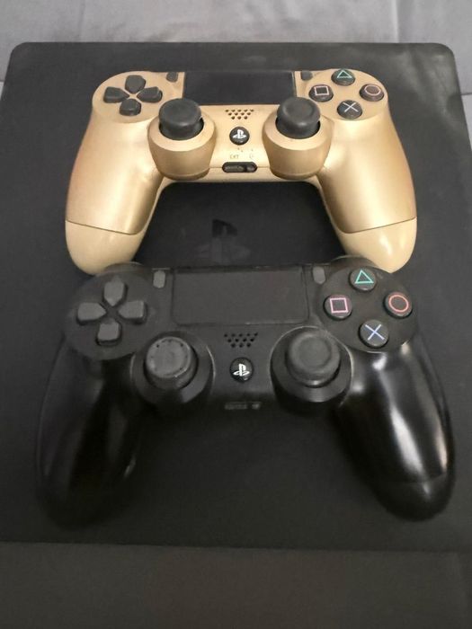 PS 4 оригинал отлично работает