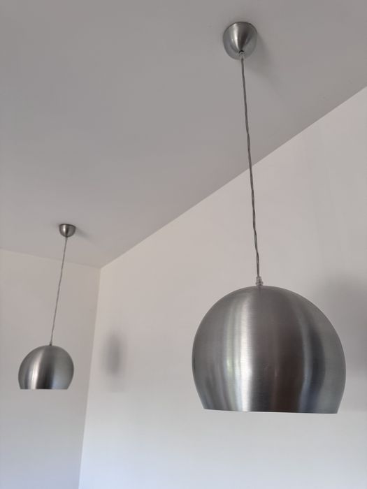 Set 2 corpuri de iluminat suspendate