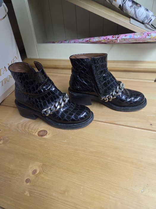 Дамски обувки(боти) Givenchy