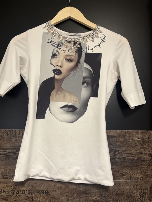 Avin Alessa Дрехи тениски