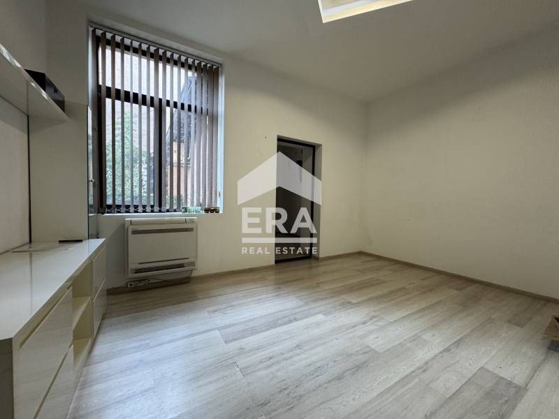 Продава се Тристаен апартамент в Силистра, Център - 78 кв.м за 1359 €/кв.м - Снимка #1