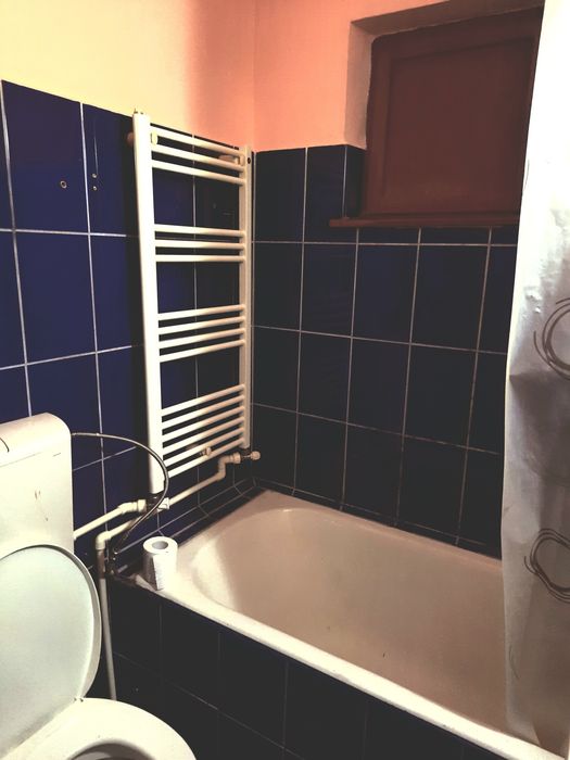 Vand Apartament 2 camere ale Jiului et.1/4, 42 mp, decomandat Deva