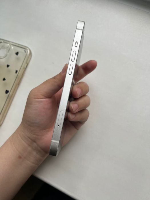 Продам айфон 13 128GB