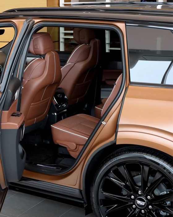 Cadillac Vistiq Platinum EV 2027