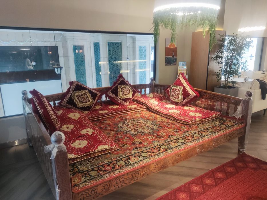 Tapchan kravat arenda prakat. Тапчан сури аренда прокат и