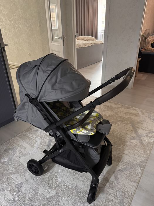 Коляска с перекидной ручкой