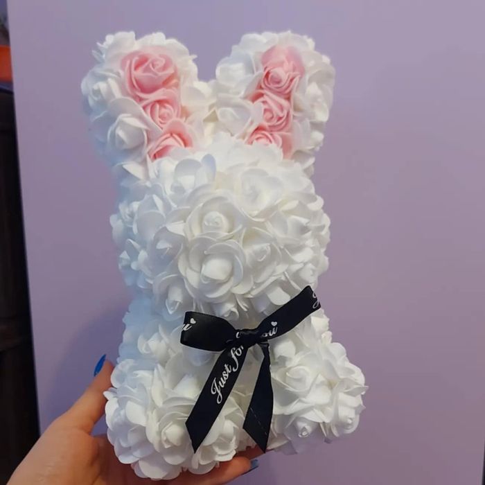 Мече и зайче от рози