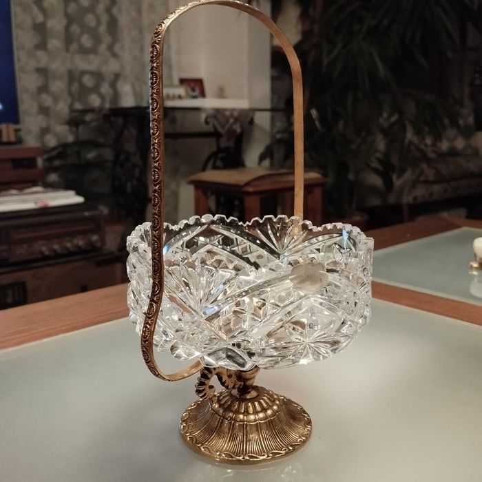 Кристална бонбониера