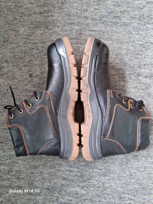 Продаются мужские ботинки (армейские)