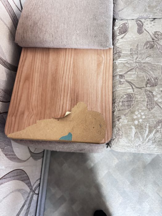 Отдам даром диван