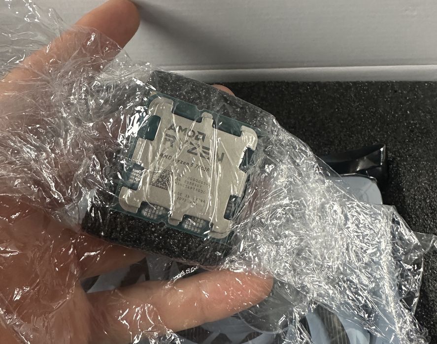 Ryzen 5 7500f продам и rtx 5060 8gb