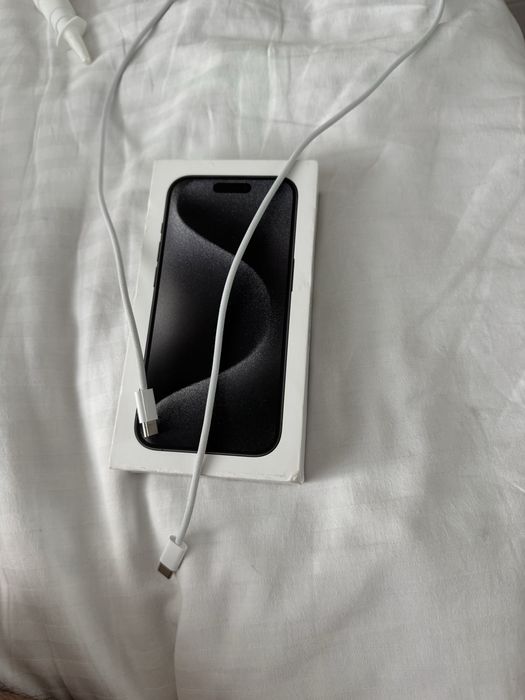 IPhone 15 pro 85%