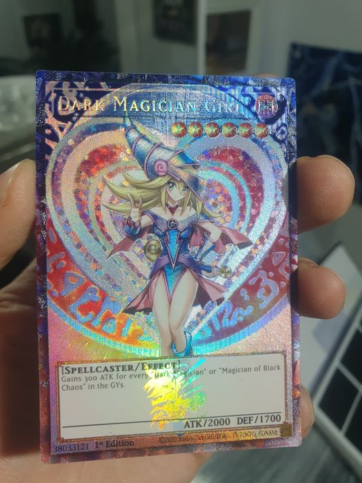 Carte Yugioh Dark Magician Girl