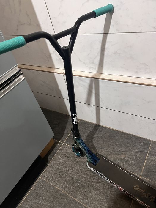 Trotineta CHAOS , nu are nici o problema , doar zgarieturi