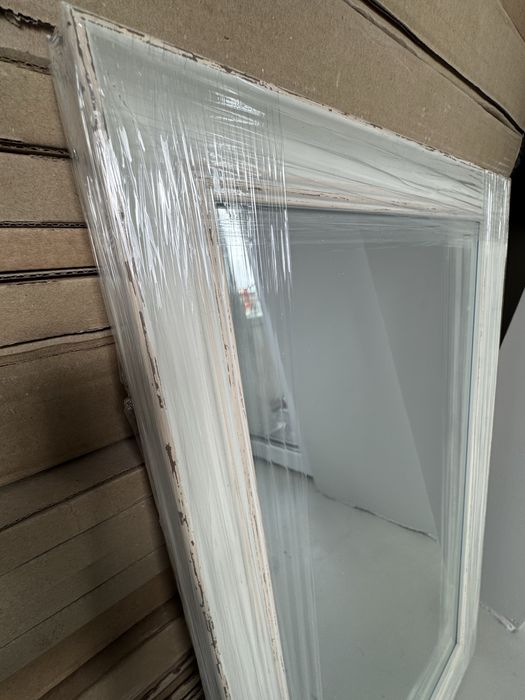 Огледало в рамка