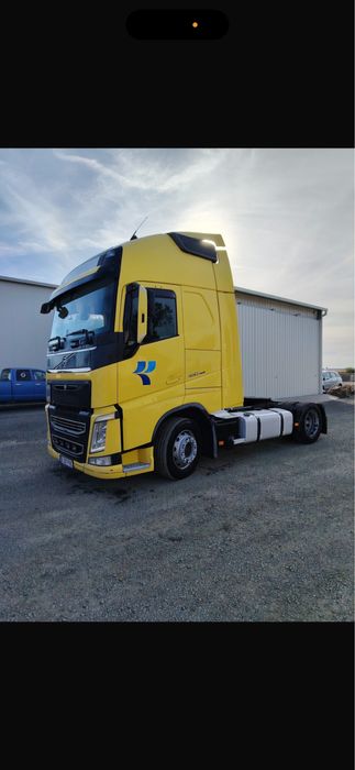 De vanzare cap tractor Volvo
