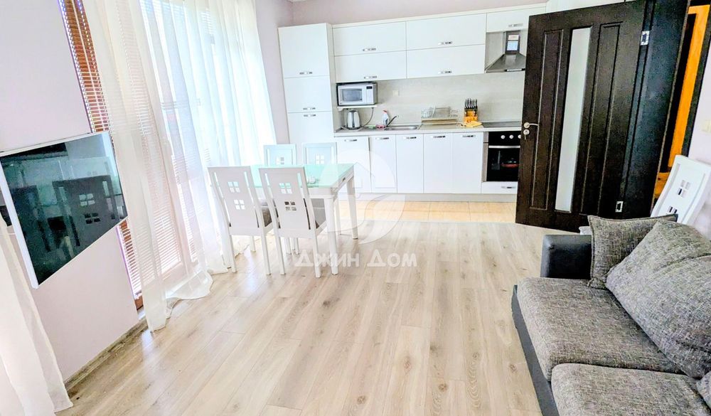 Тристаен апартамент с ГЛЕДКА ПЛАНИНА в к-с „Лонг Бийч“, с. Шкорпиловци