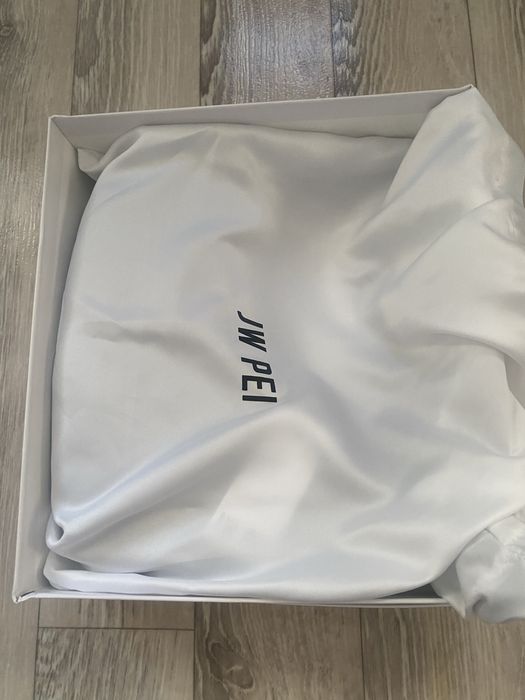 Jw pei оригинал