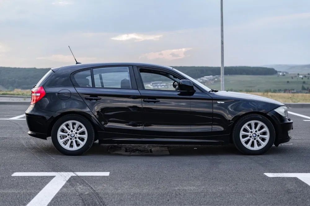 Vând sau schimb BMW seria 1 e87, 2.0 TDI 143 CP, 189.000 KM reali