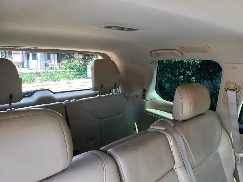Продам LEXUS LX570