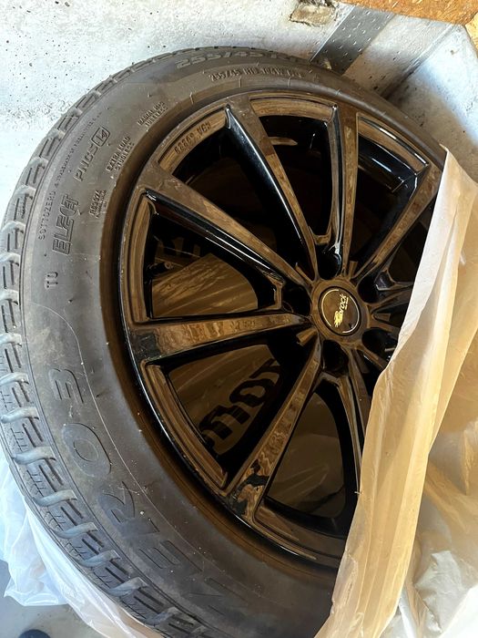 4 зимни гуми Pirelli Winter Sottozero 3 – 255/45 R19 104V