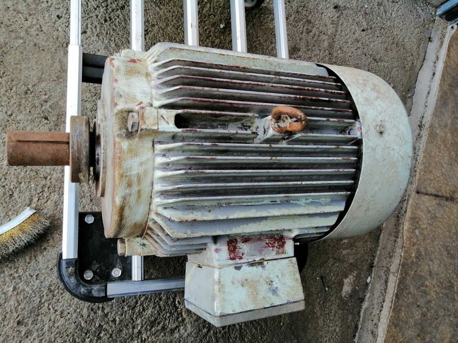 Продавам електромотори